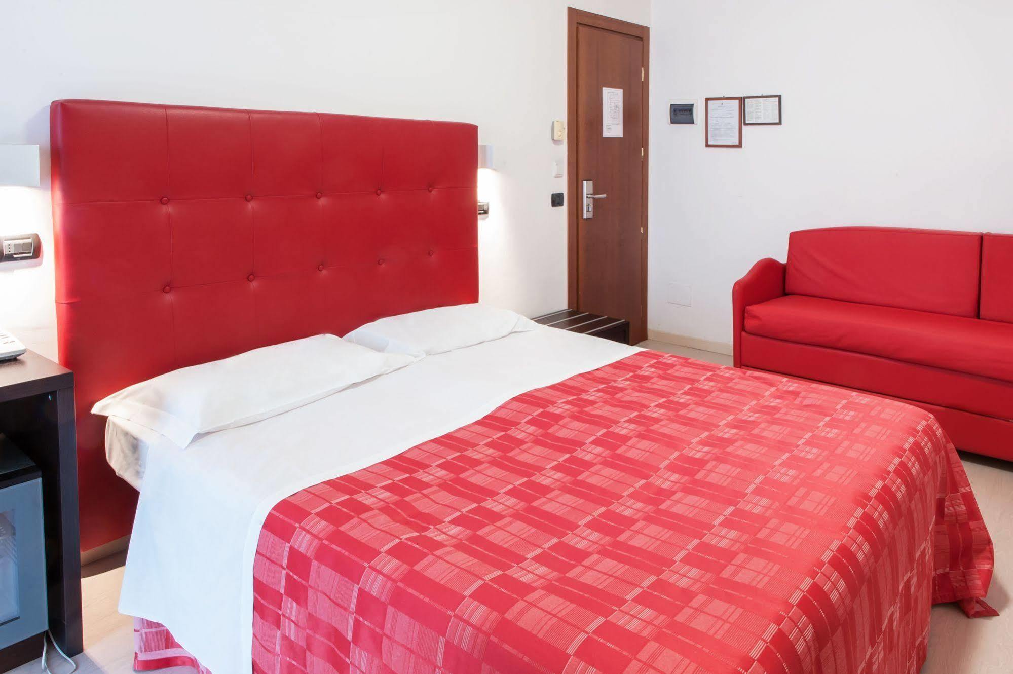 Hotel Villa Corallo Сан-Бенедетто-дель-Тронто Екстер'єр фото