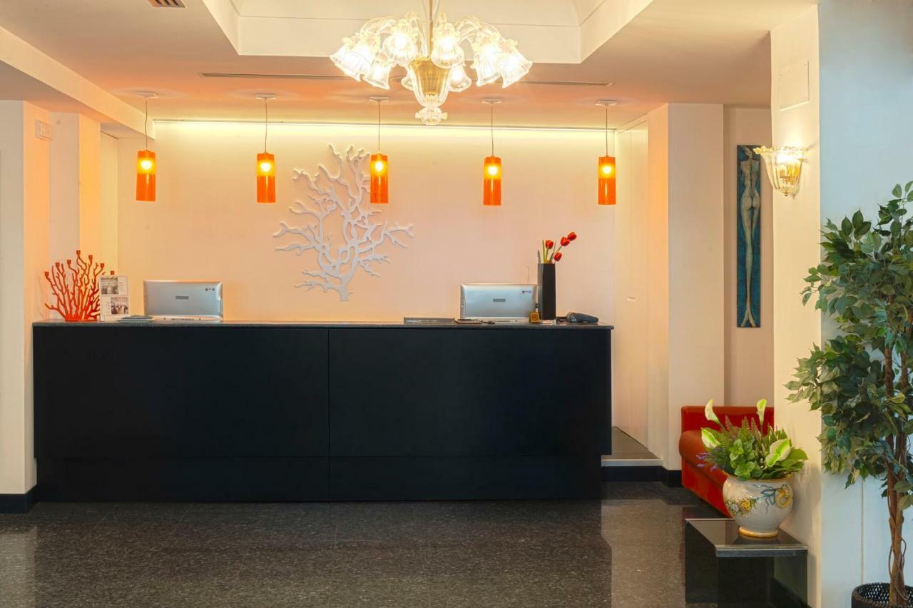Hotel Villa Corallo Сан-Бенедетто-дель-Тронто Екстер'єр фото