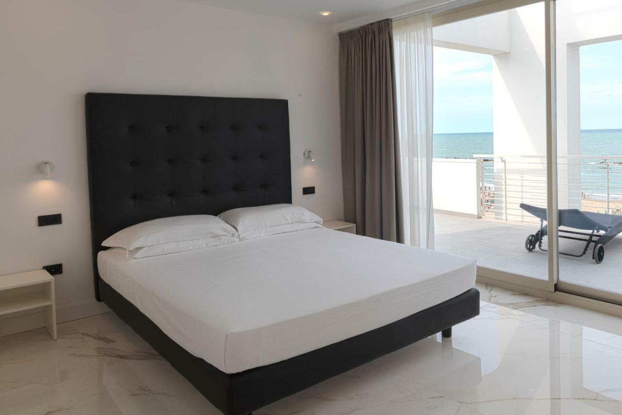 Hotel Villa Corallo Сан-Бенедетто-дель-Тронто Екстер'єр фото